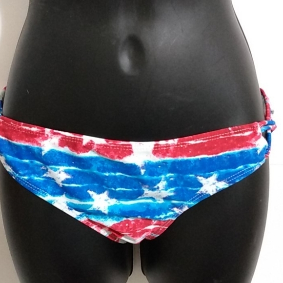 YMI SUMMER LOVE HALTER BIKINI NWT SIZE LARGE - Picture 3 of 11